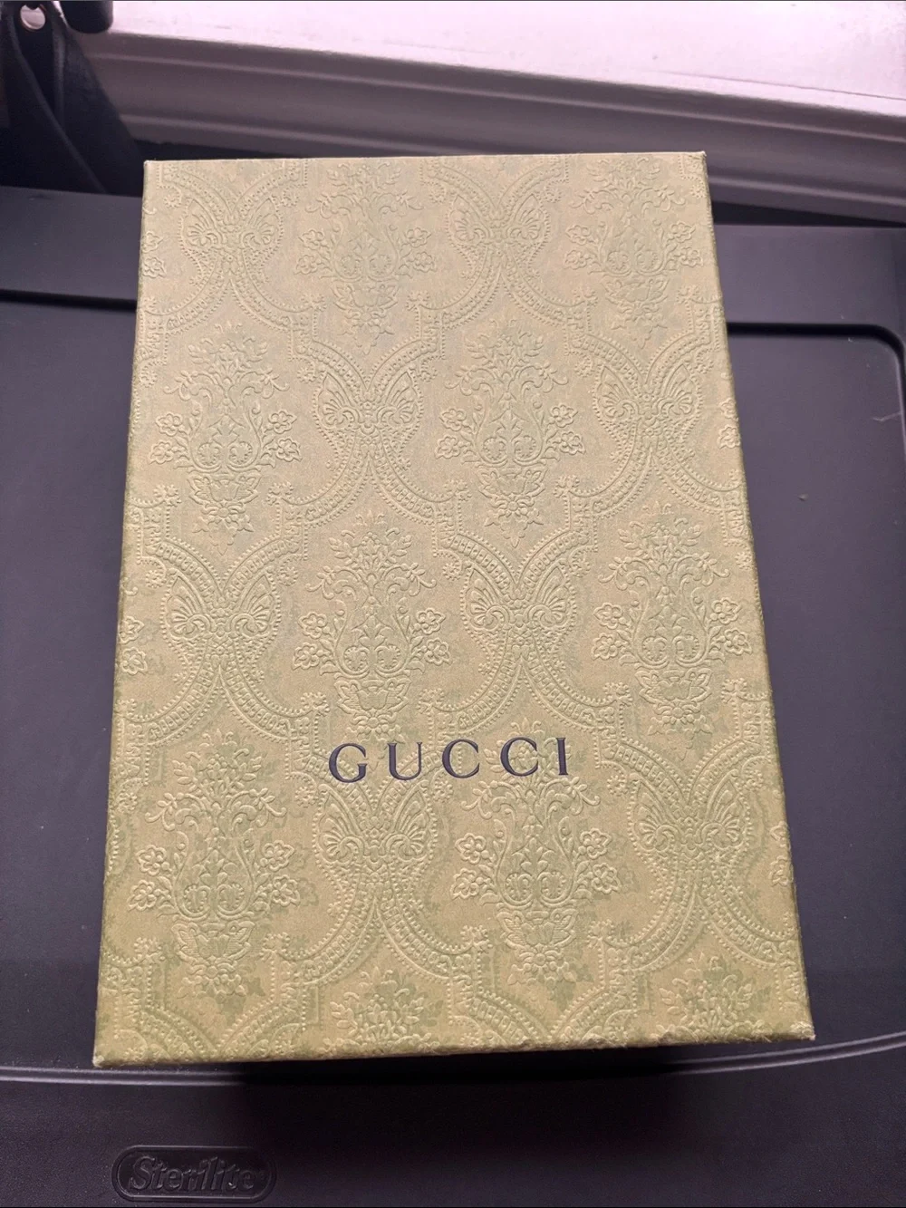 BRAND NEW sz 30 Gucci Kids red, white, and navy blue striped canvas espadrilles